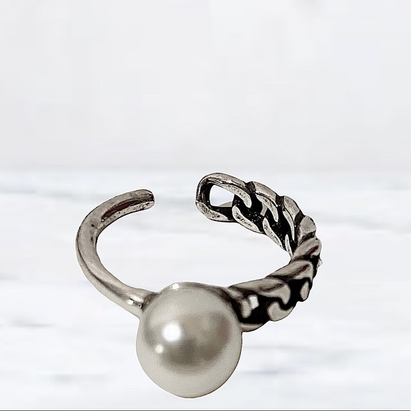 NEW STERLING SILVER ADJUSTABLE PEARL RING - Picture 2 of 3